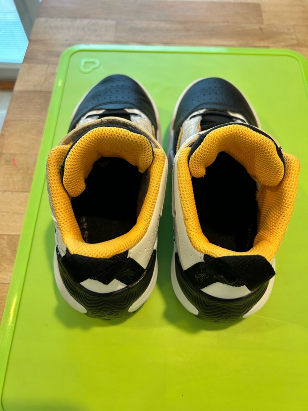 Air Jordan Stay Loyal 'White Black Yellow' - 12c - Picture 4 of 6